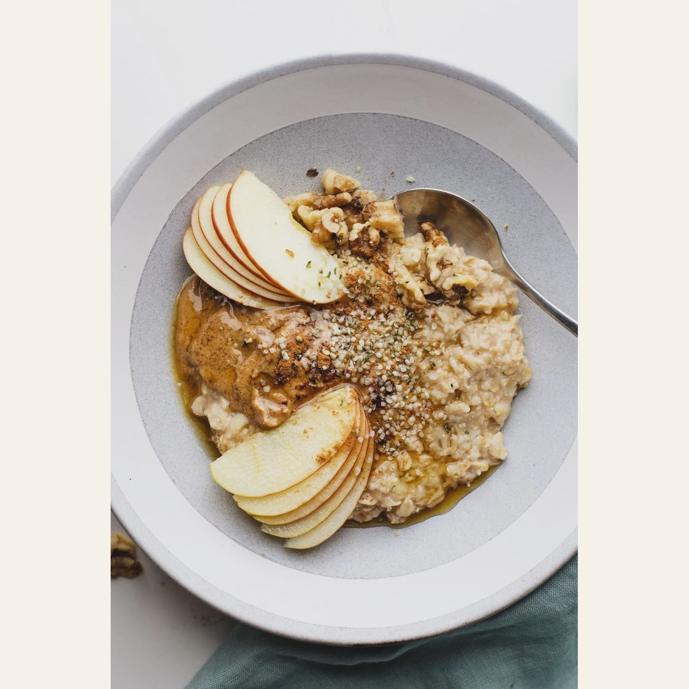 Iron Kettle Commissary Apple & Almond Oatmeal